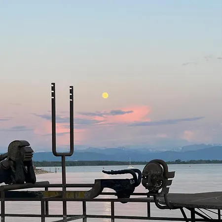 Mit Seeblick, Toplage Stadtblick, Shopping & 1 Minute Zum Bodensee 아파트 *